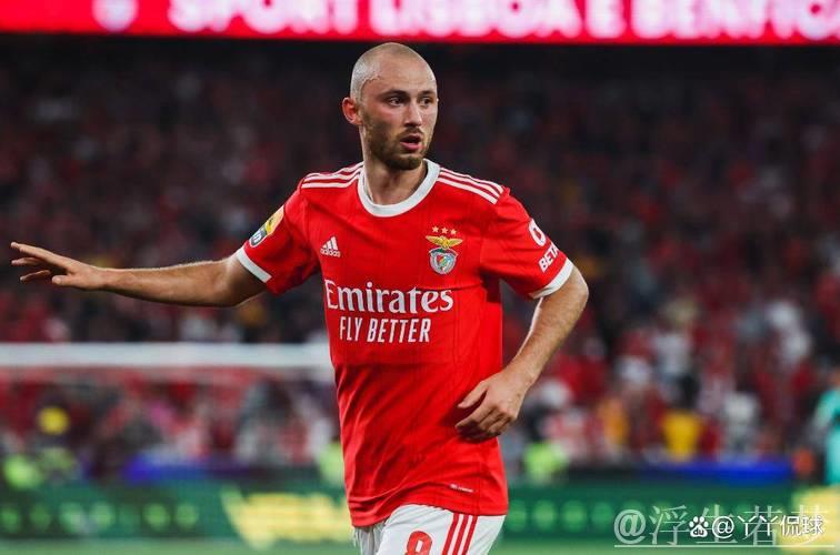 世俱杯激战3红牌!本菲卡战平博卡青年,迪马利亚建功+埃雷拉遭罚 世俱杯激战3红牌!本菲卡战平博卡青年,迪马利亚建功+埃雷拉遭罚